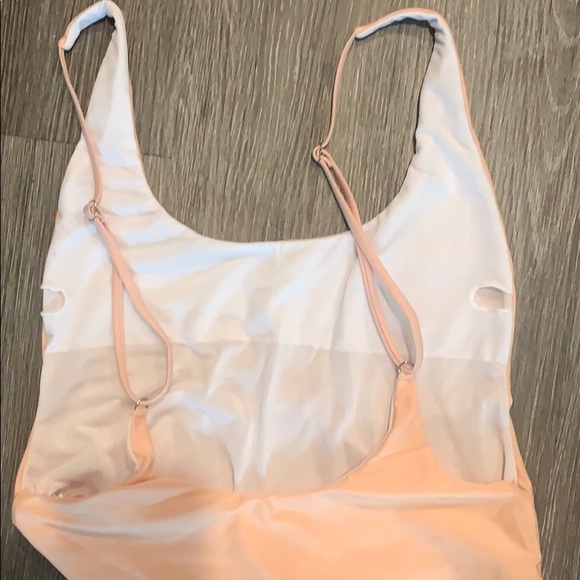 One piece swimsuit - Picture 4 of 5